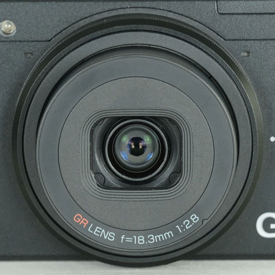 美品 | シャッター数2,601回] RICOH GR II | コンパクトデジタルカメラ
