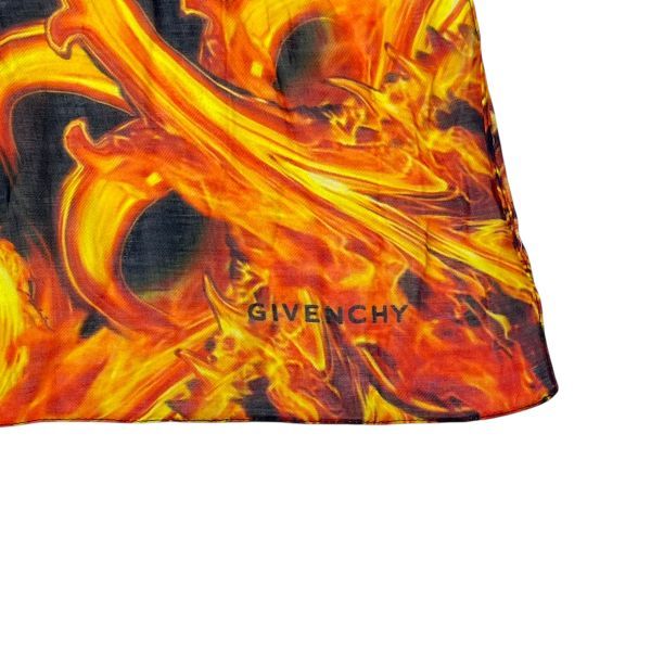 ○ ジバンシー Givenchy スカーフ ディズニーDisney コラボ バンビ 炎