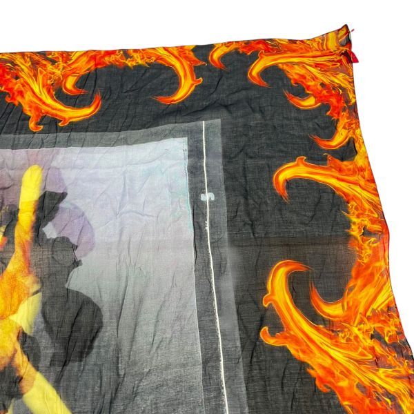 ○ ジバンシー Givenchy スカーフ ディズニーDisney コラボ バンビ 炎