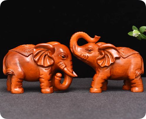 古の花梨の木の彫刻の象の置物を探します1対の実木質の働物応接間のワインの棚の装飾品マホガニーの工芸