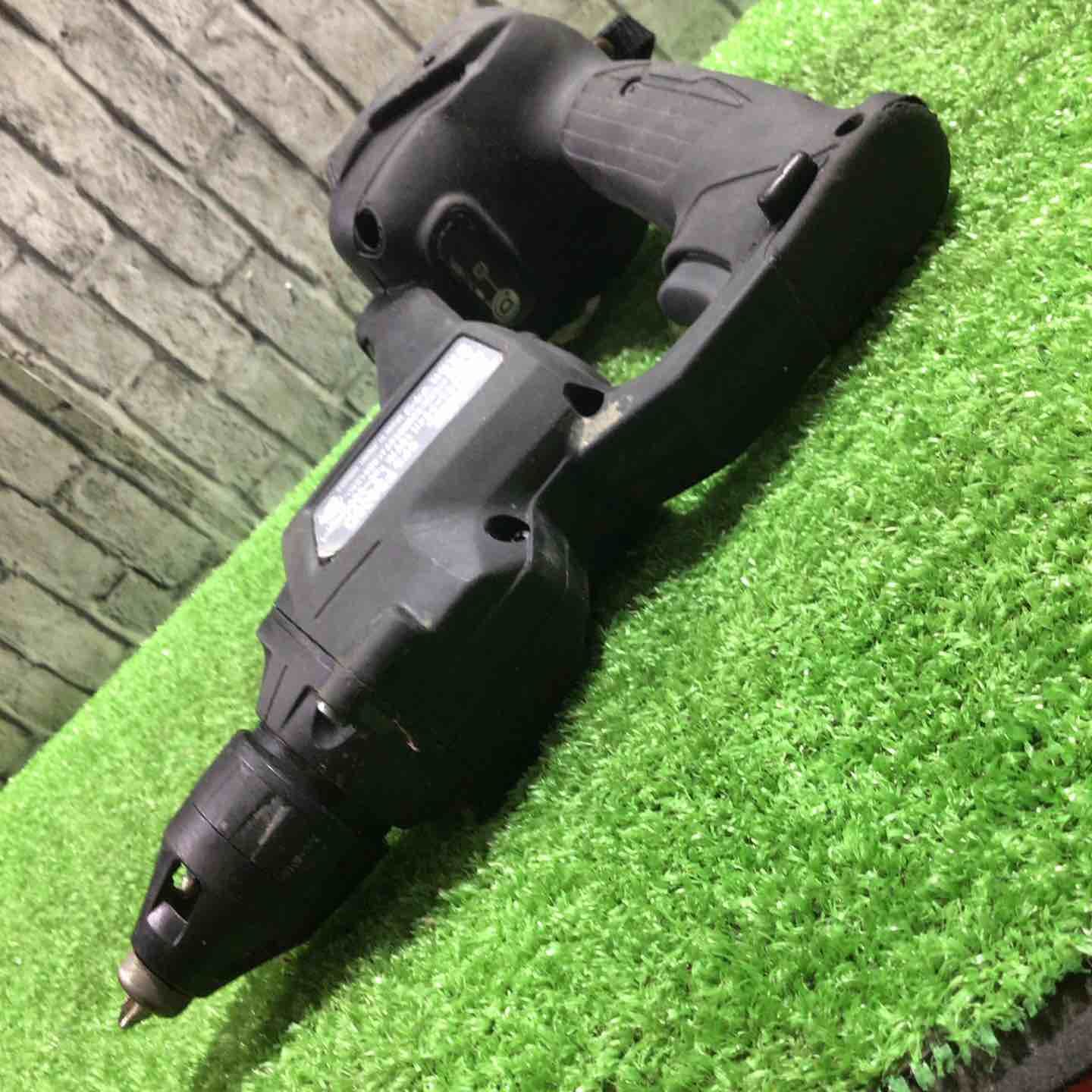 コードレススクリュードライバー