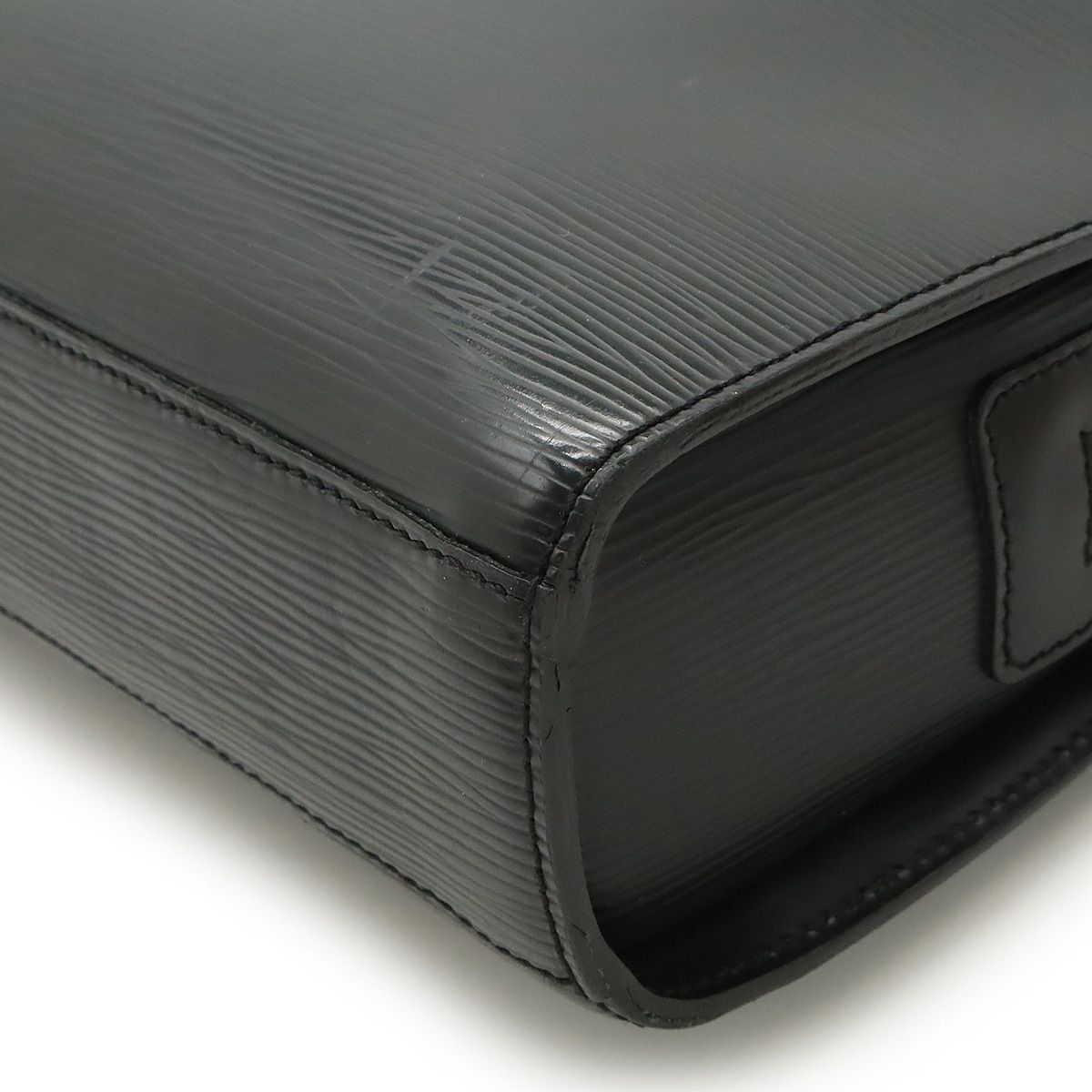 LOUIS VUITTON ルイ ヴィトン エピ バサーノMM ビジネスバッグ