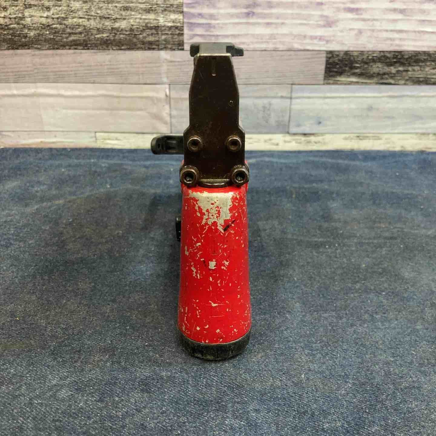電動工具・エア工具 ☆マキタ(makita) 高圧エアタッカ AT1025HE【八潮店】