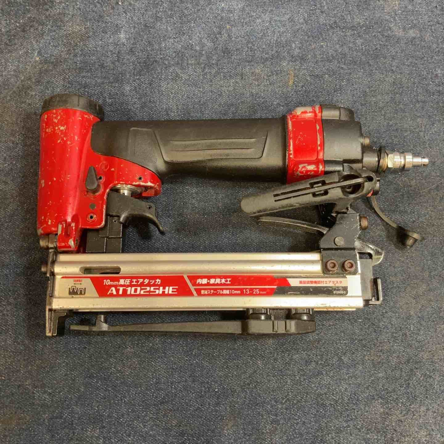 電動工具・エア工具 ☆マキタ(makita) 高圧エアタッカ AT1025HE【八潮店】