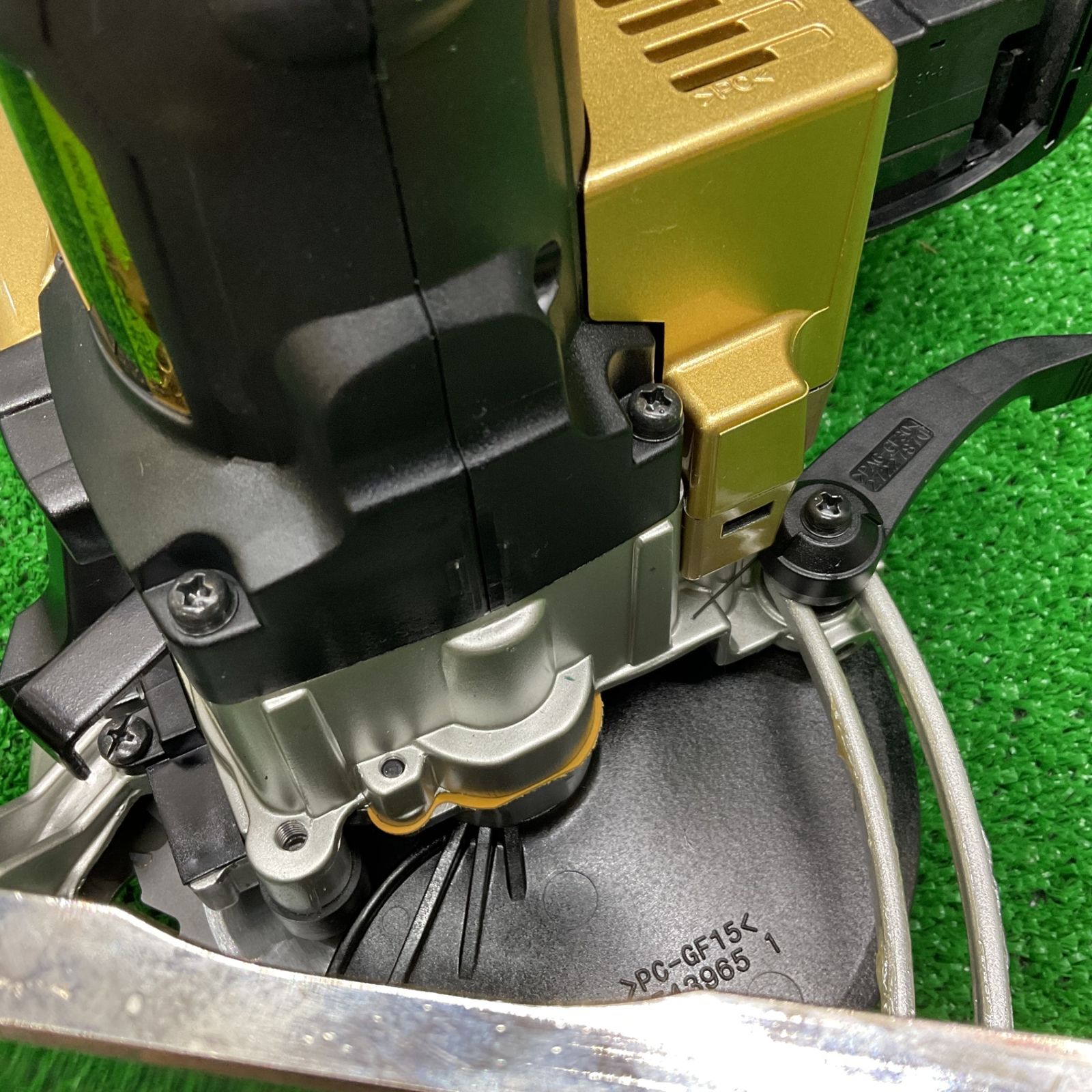 コードレスマルノコ ゴールド