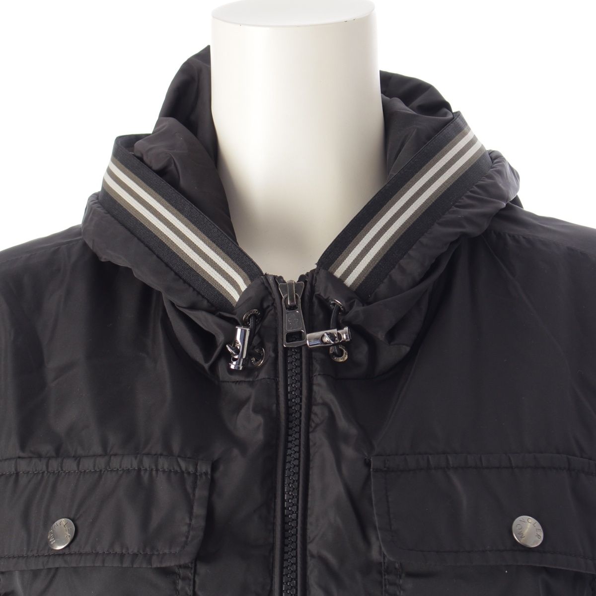 モンクレール 18年 JEANCLAUDE ナイロン フード付きジップアップ