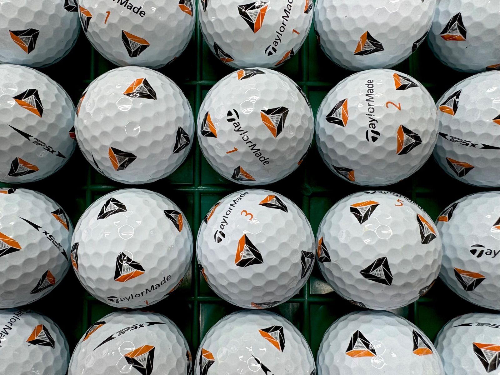 テーラーメイド TP5x pix 24球 Sランク 洗浄済 ロストボール ゴルフ