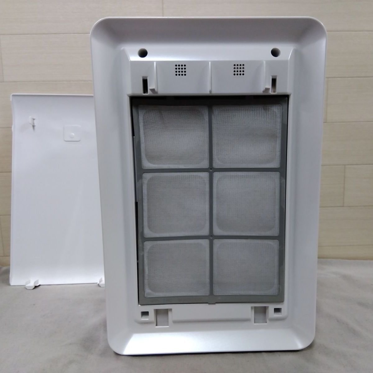 富士通ゼネラル 加湿脱臭機 プラズィオン (PLAZION) DAS-303K-W 2022年