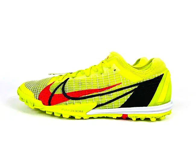 ナイキ ズーム ヴェイパー 14 プロ TF(イエロー×レッド) 28.0 美品 ナイキ ズーム ヴェイパー 14 プロ TF(イエロー×レッド) 28.0 美品