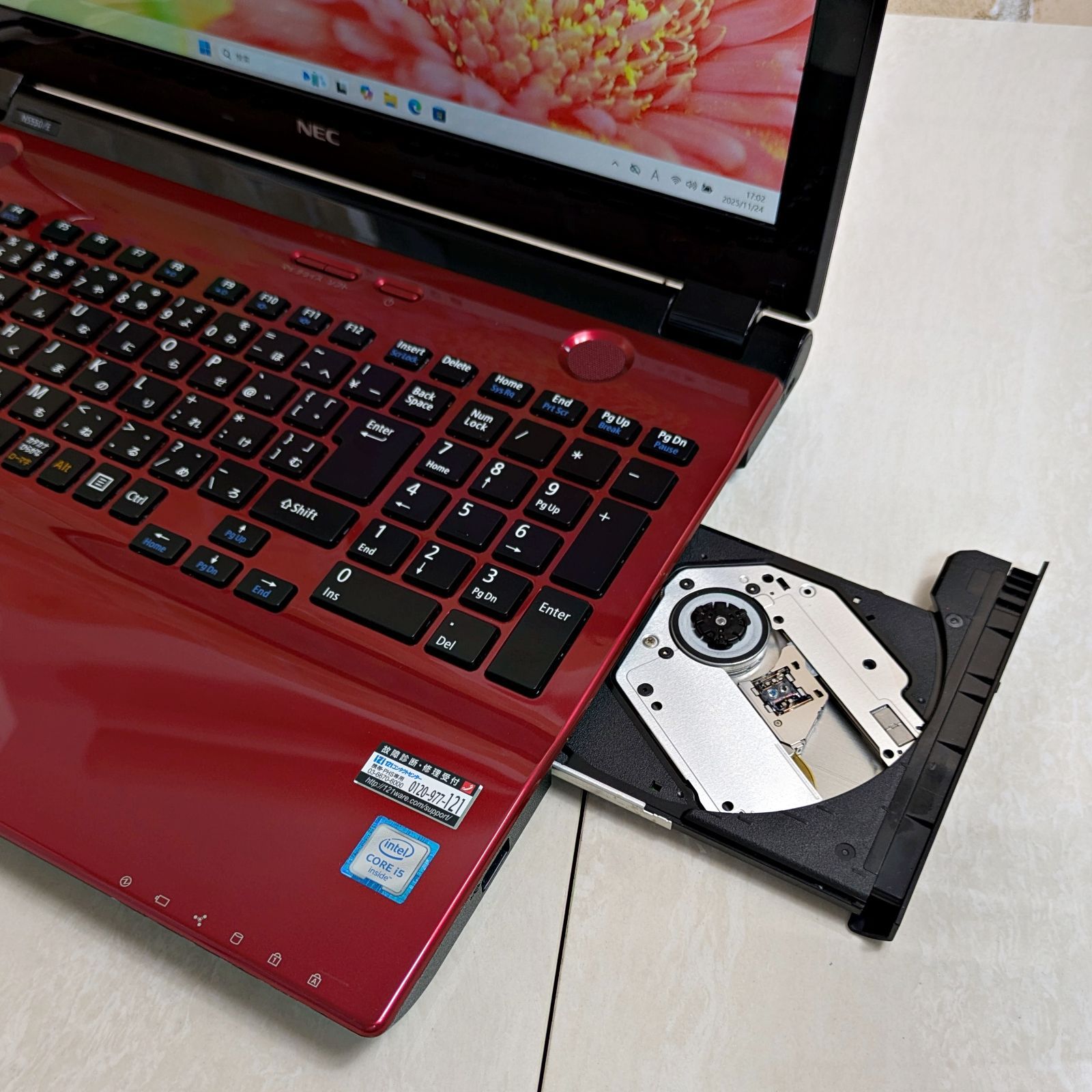 美品☆オフィス付き☆SSD/第7世代Corei3高性能/メモリ8G☆初心者OK