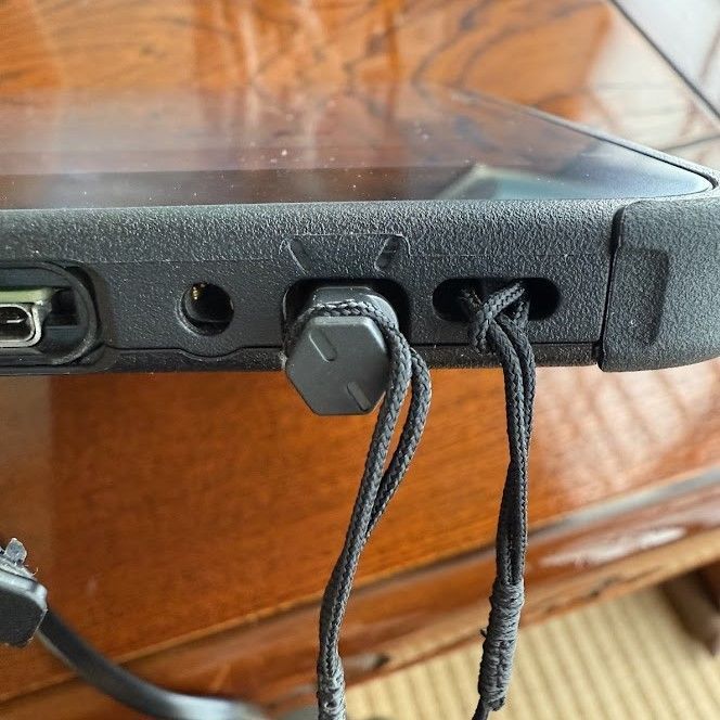 富士通タッチペン付きタブレットWINDOWS11バッテリー良好☆大容量128GB