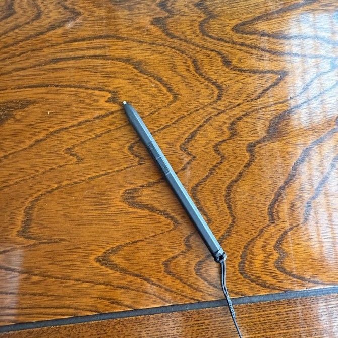 富士通タッチペン付きタブレットWINDOWS11バッテリー良好☆大容量128GB