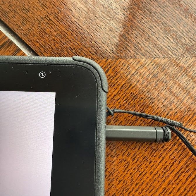 ラス1！超特価富士通タブレットWIN11タッチペン付きキンドルバッテリー良好美品 富士通タッチペン付きタブレットWINDOWS11バッテリー良好☆大容量128GB