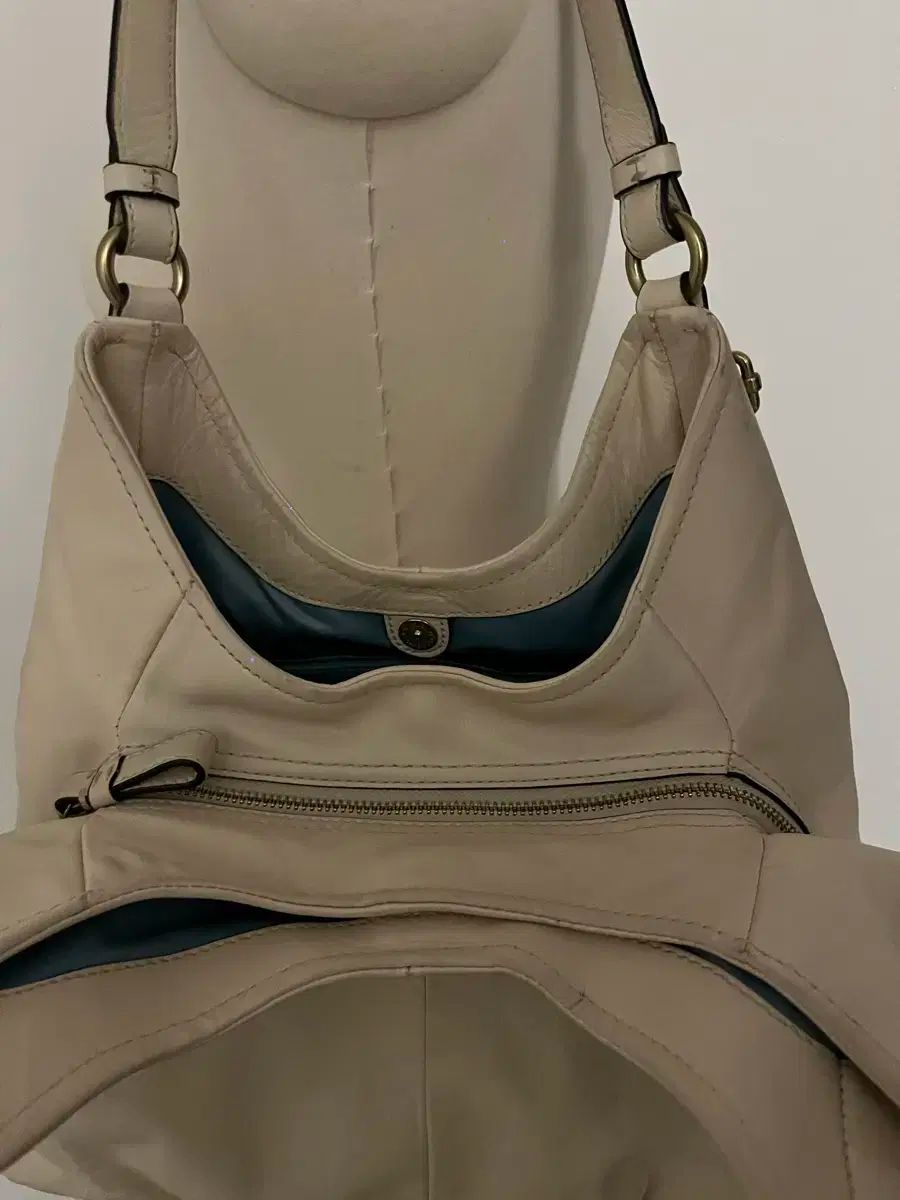  コーチ クリーミィー ショルダー バッグ ショルダーバッグ ショルダーバッグ