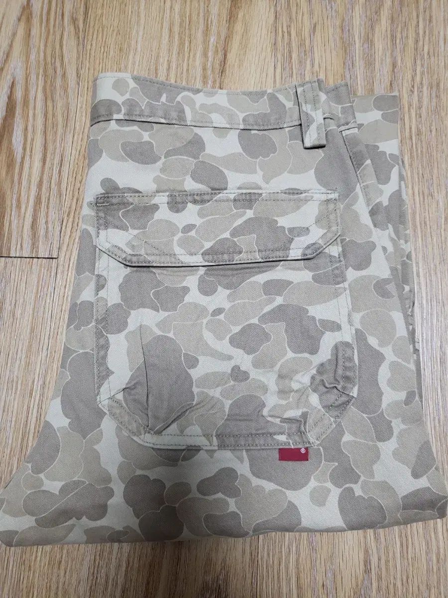 リーバイス ダック カモ ルーズ カーゴ パンツ 32