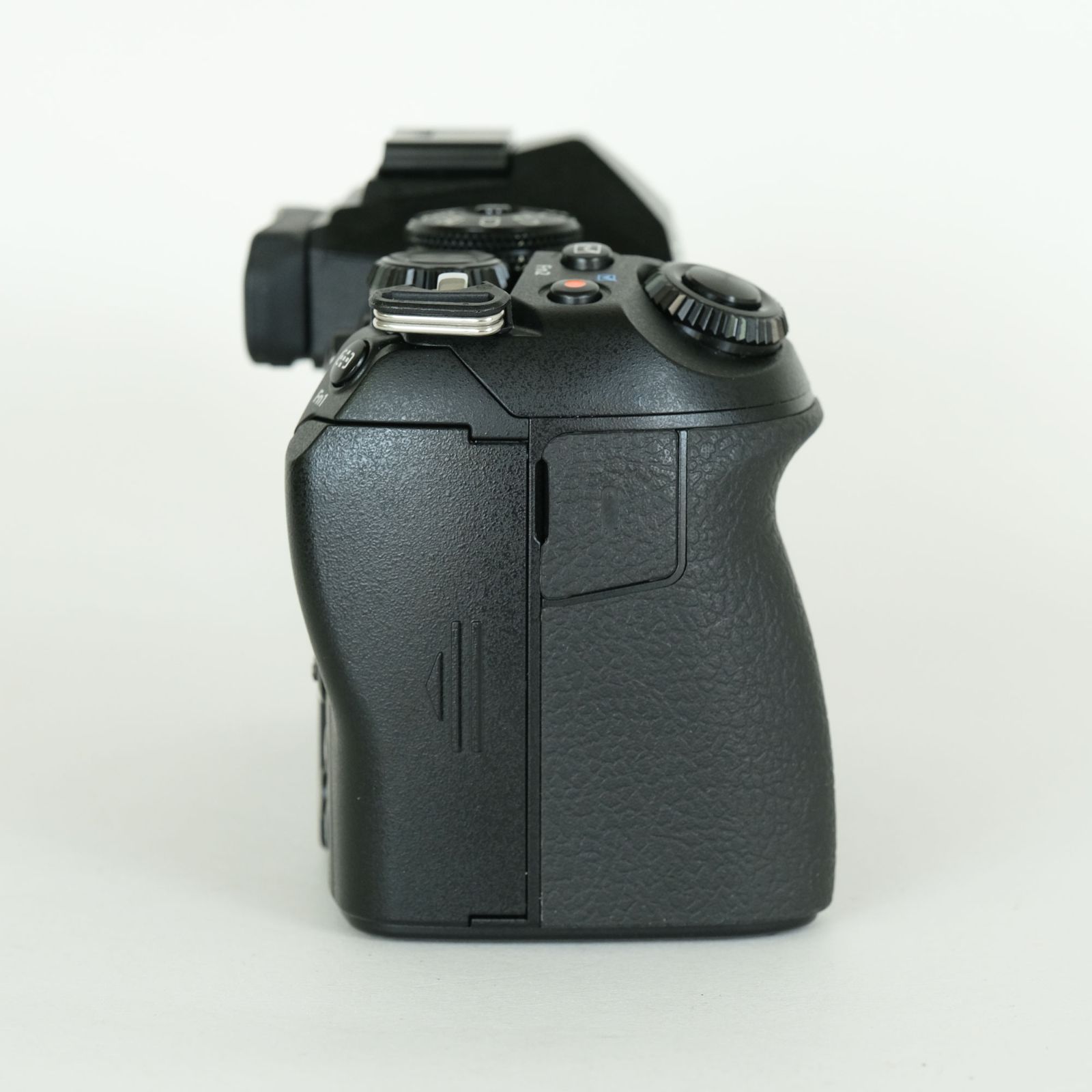 美品 | シャッター数7,090回] OLYMPUS OM-D E-M1 Mark II [ボディ