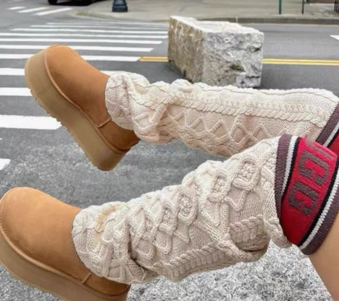  UGG 厚底クラッシックセーターレター ブーツ レッグウォーマー その他 靴