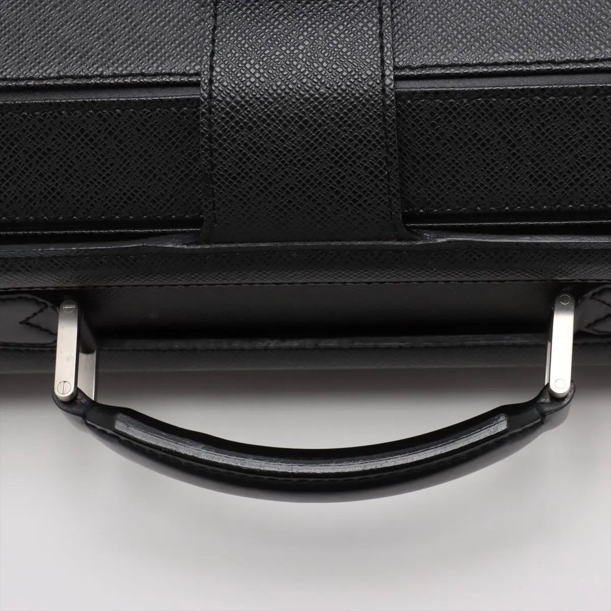 美品 ルイヴィトン タイガ ピロットケース ウラル M30022 レザー