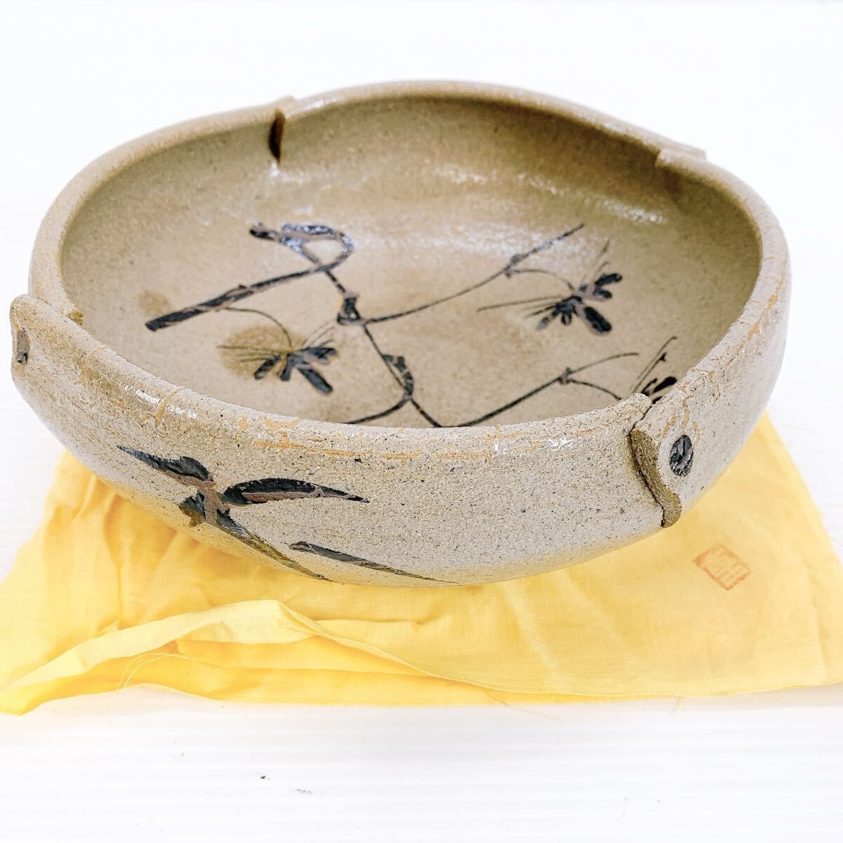 M-898 田中佐次郎 唐津松文絵 大皿 山瀬窯 唐津焼 共箱付 本物保証