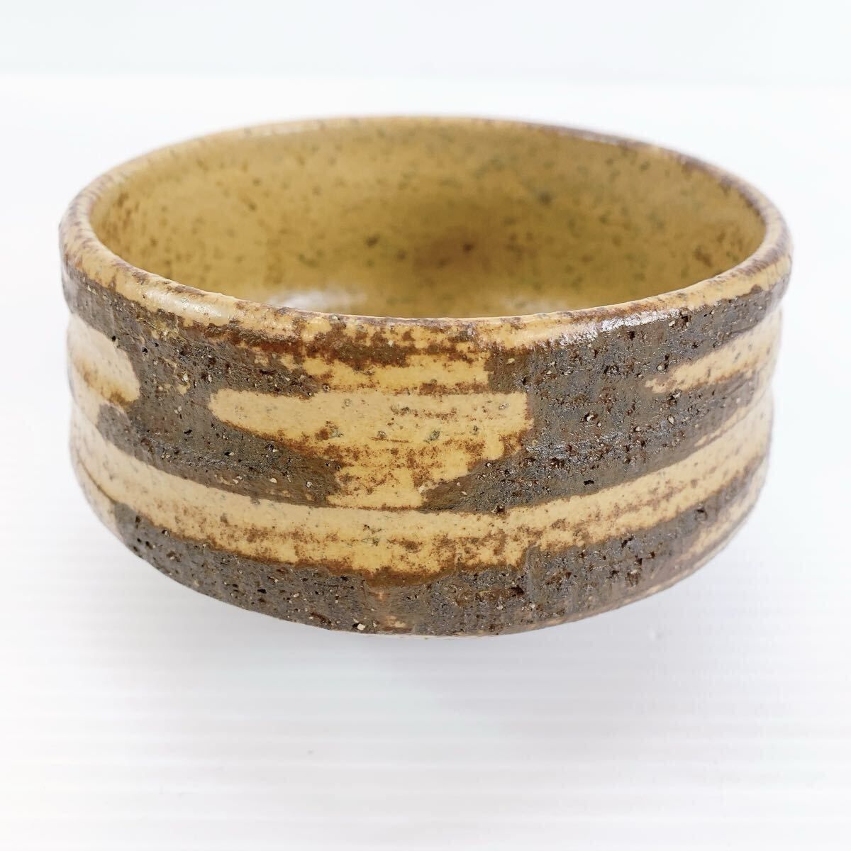 Y-508 小川欣二 作 本手伊羅保 茶碗 共箱付 綺麗な状態 茶道具 抹茶碗