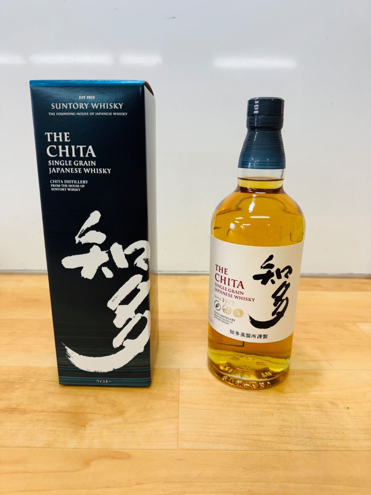 未開栓 未開封 箱付き サントリー THE CHITA 700ml 43% 1本 飾り物