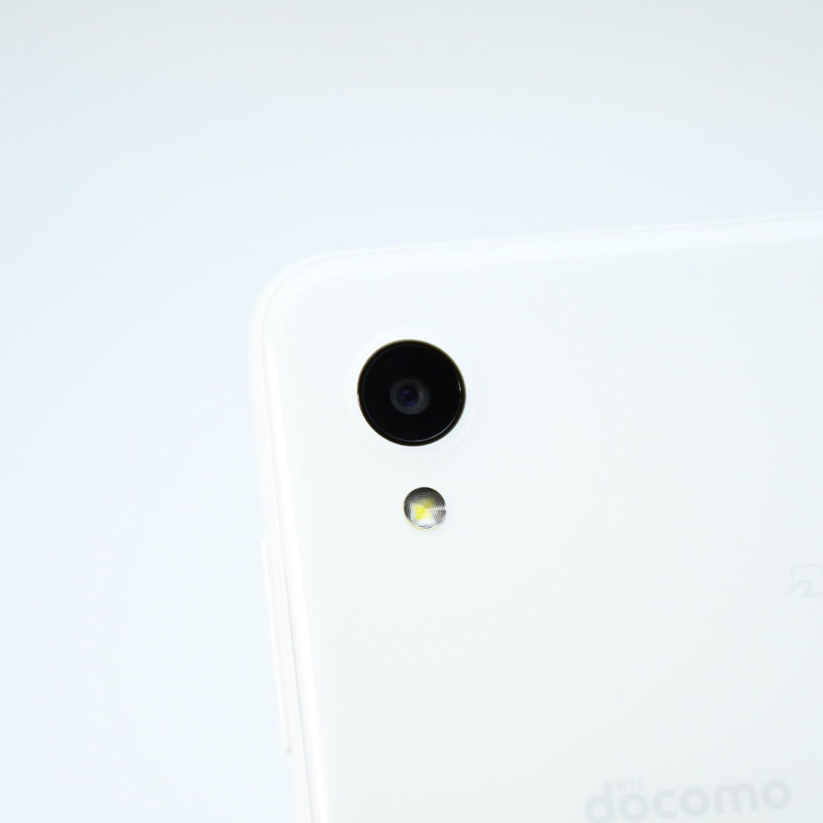 美品＊電池良好】SIMフリー docomo Galaxy A22 5G SC-56B ホワイト