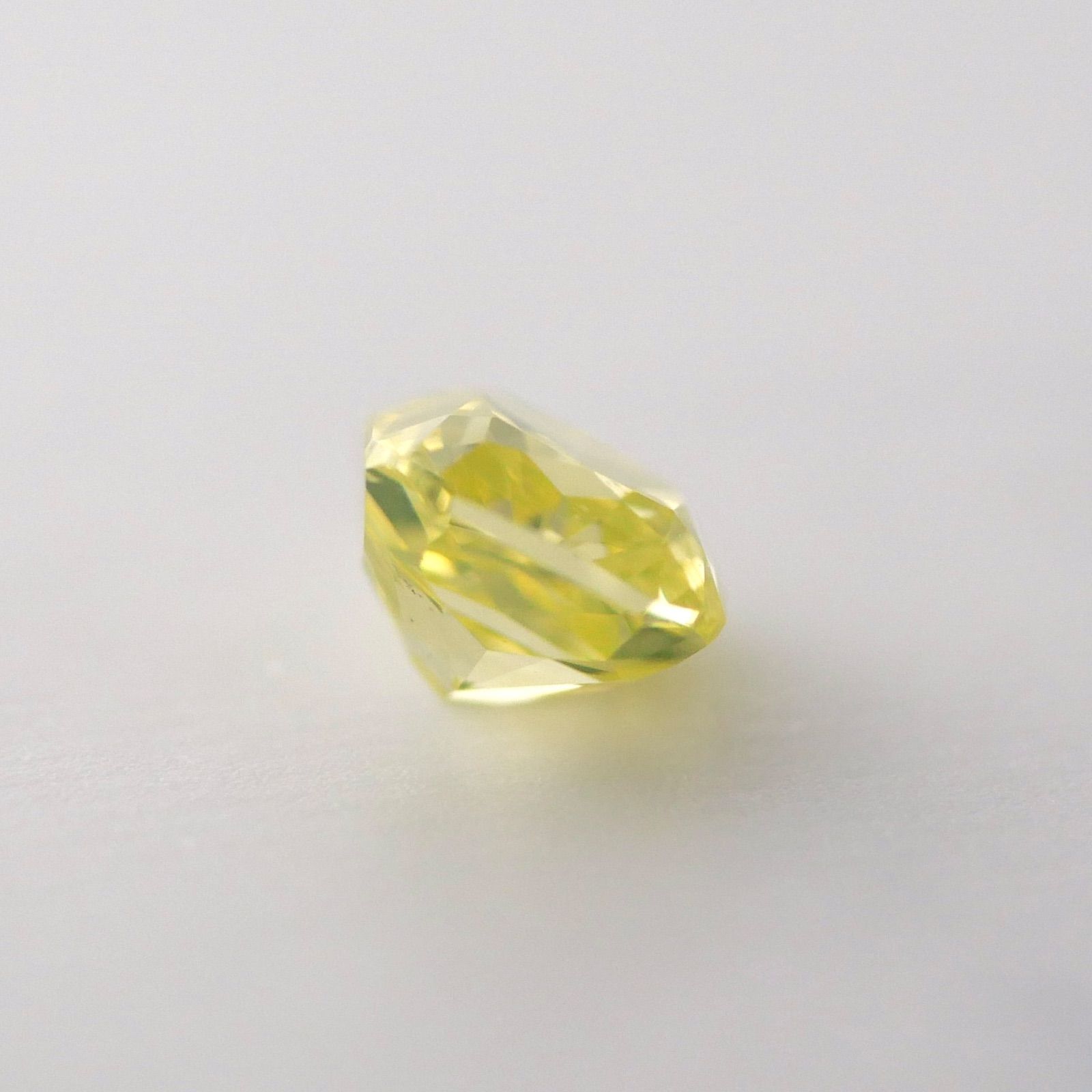 天然イエローダイヤモンドルース