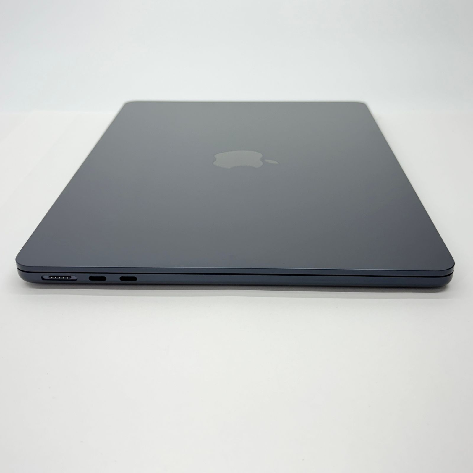 美品 新品同様 Apple MacBook Air MW123J/A M4 2025 16GB SSD 256GB 充