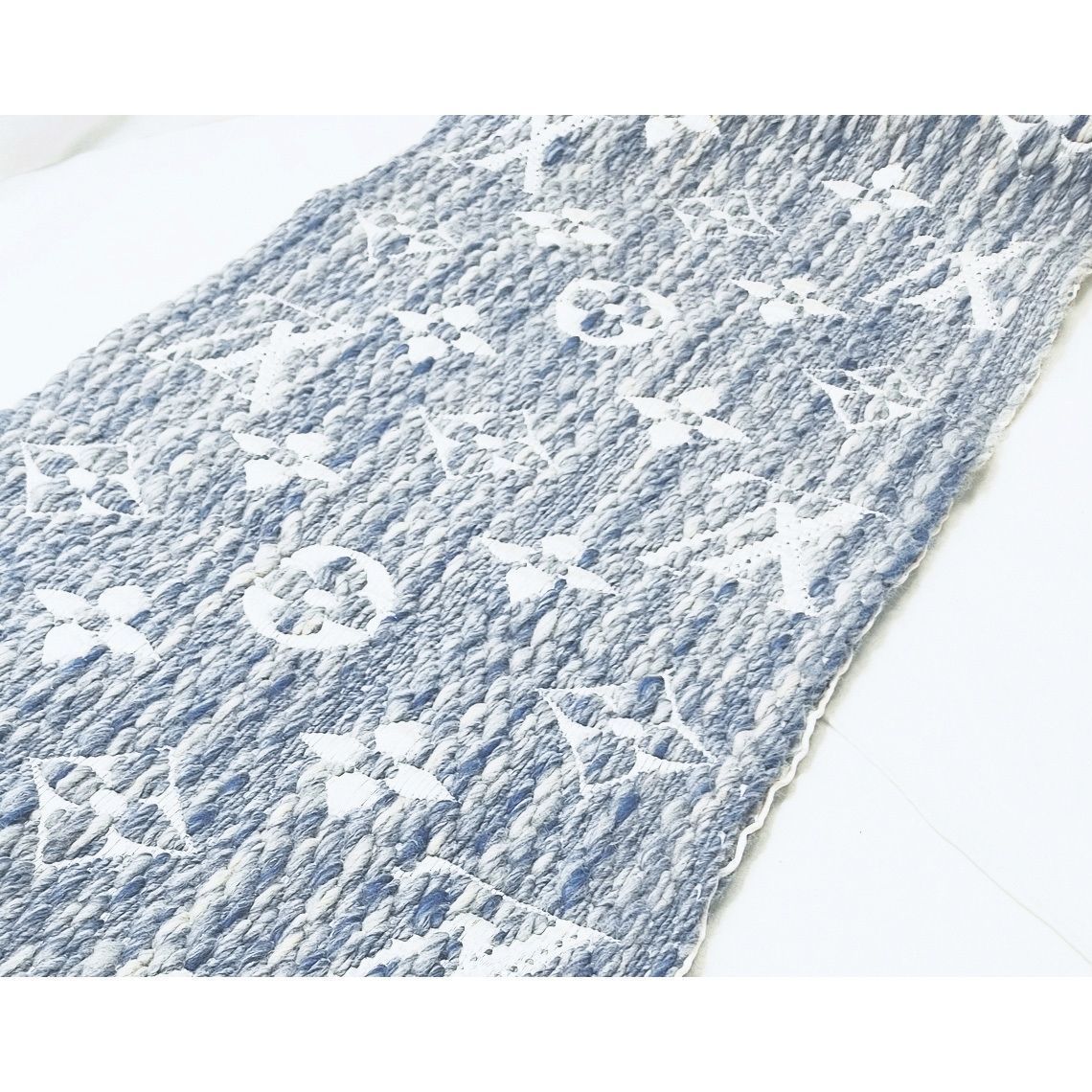 併売商品※◇中古美品◇LOUIS VUITTON【ルイヴィトン】エシャルプ・ロゴ