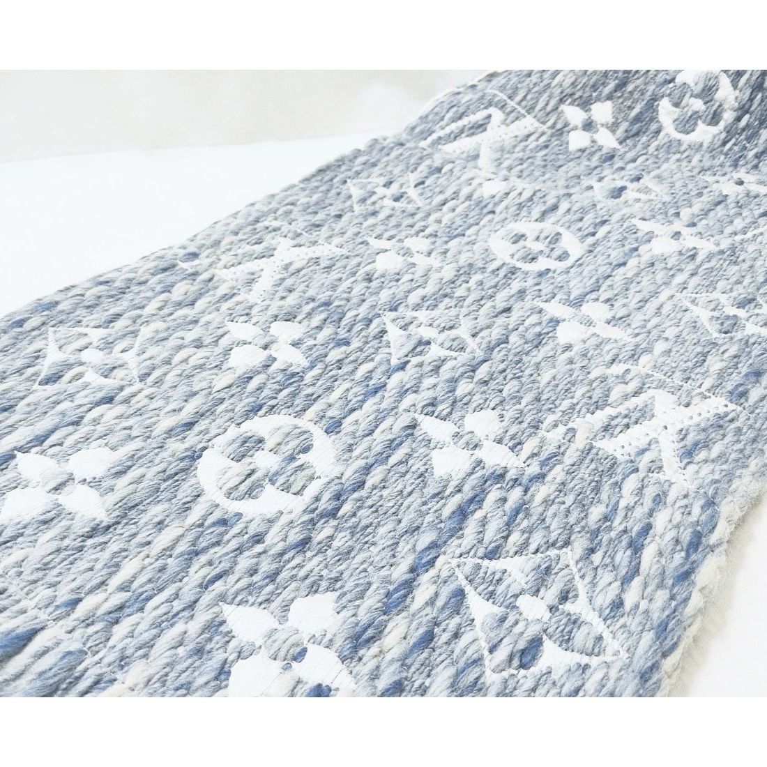 併売商品※◇中古美品◇LOUIS VUITTON【ルイヴィトン】エシャルプ・ロゴ