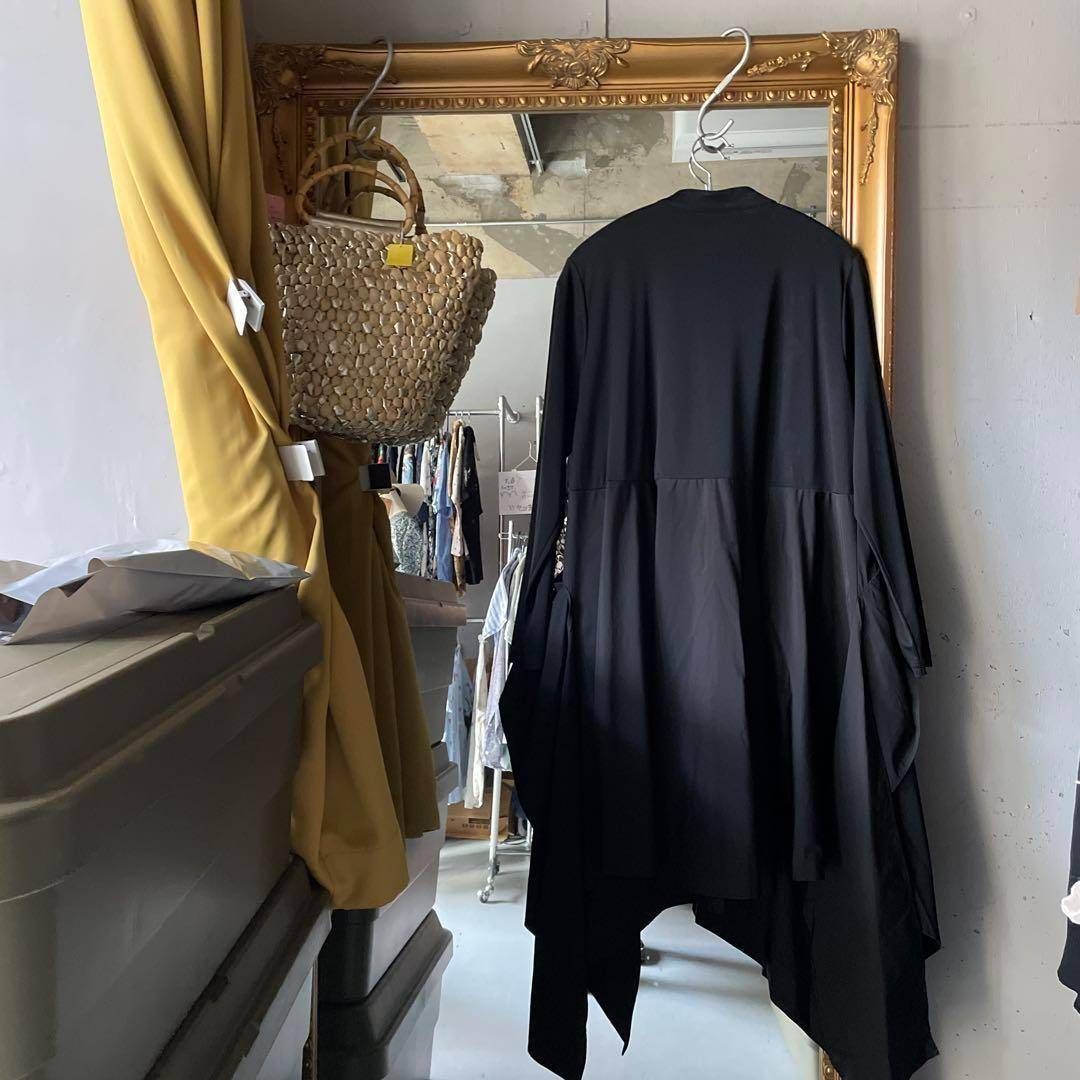 レナウン ワンピース 無地 フリル アシンメトリー 黒 ブラック BLACK クロ くろ お呼ばれ デート オフィスカジュアル 食事会 お出かけ 上品 フォーマル