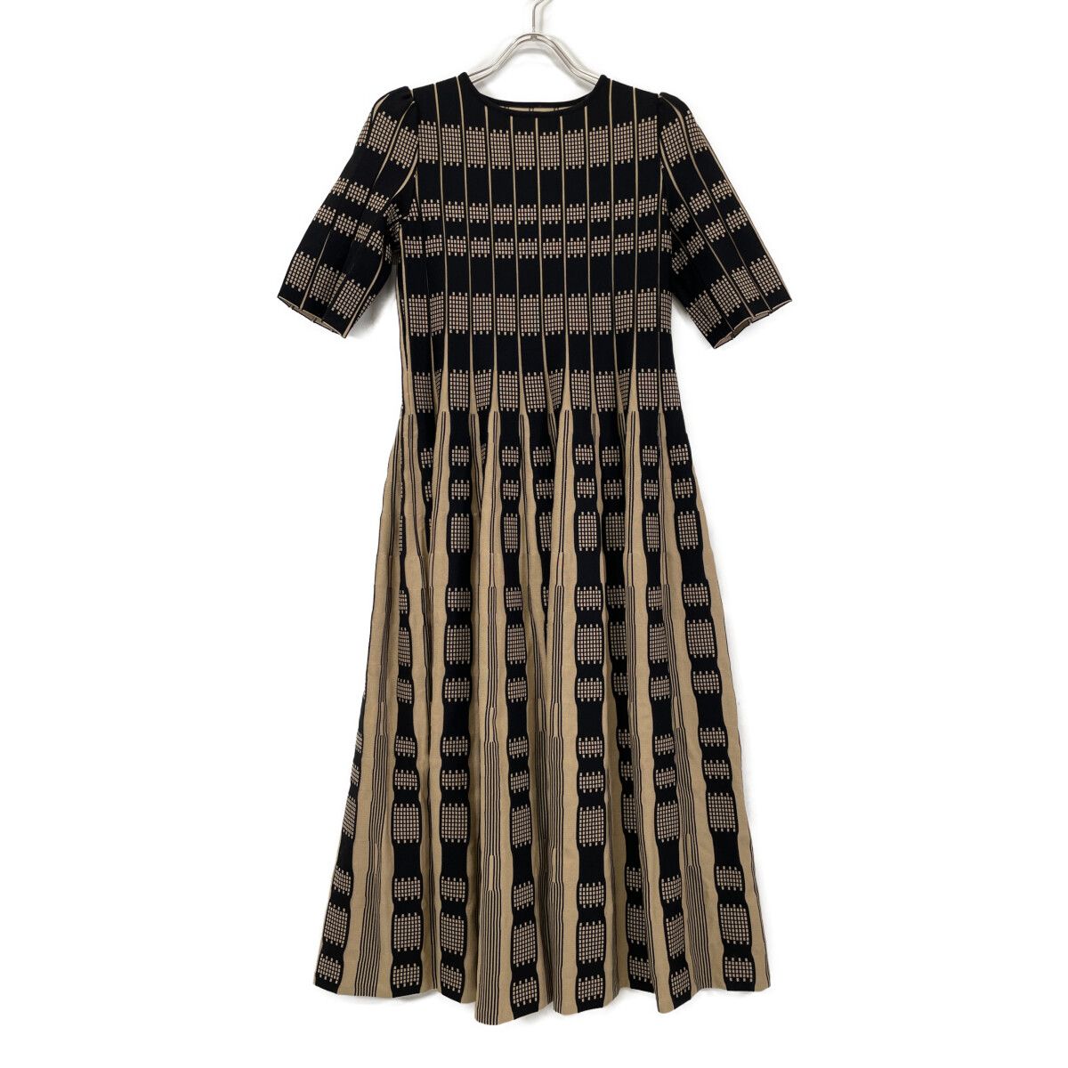 ADORE アドーア 531 0174308 ﾌﾞﾗｯｸ ﾍﾞｰｼﾞｭ ｼﾞｬｶﾞｰﾄﾞﾌﾟﾘｰﾂﾆｯﾄﾜﾝﾋﾟｰｽ 38