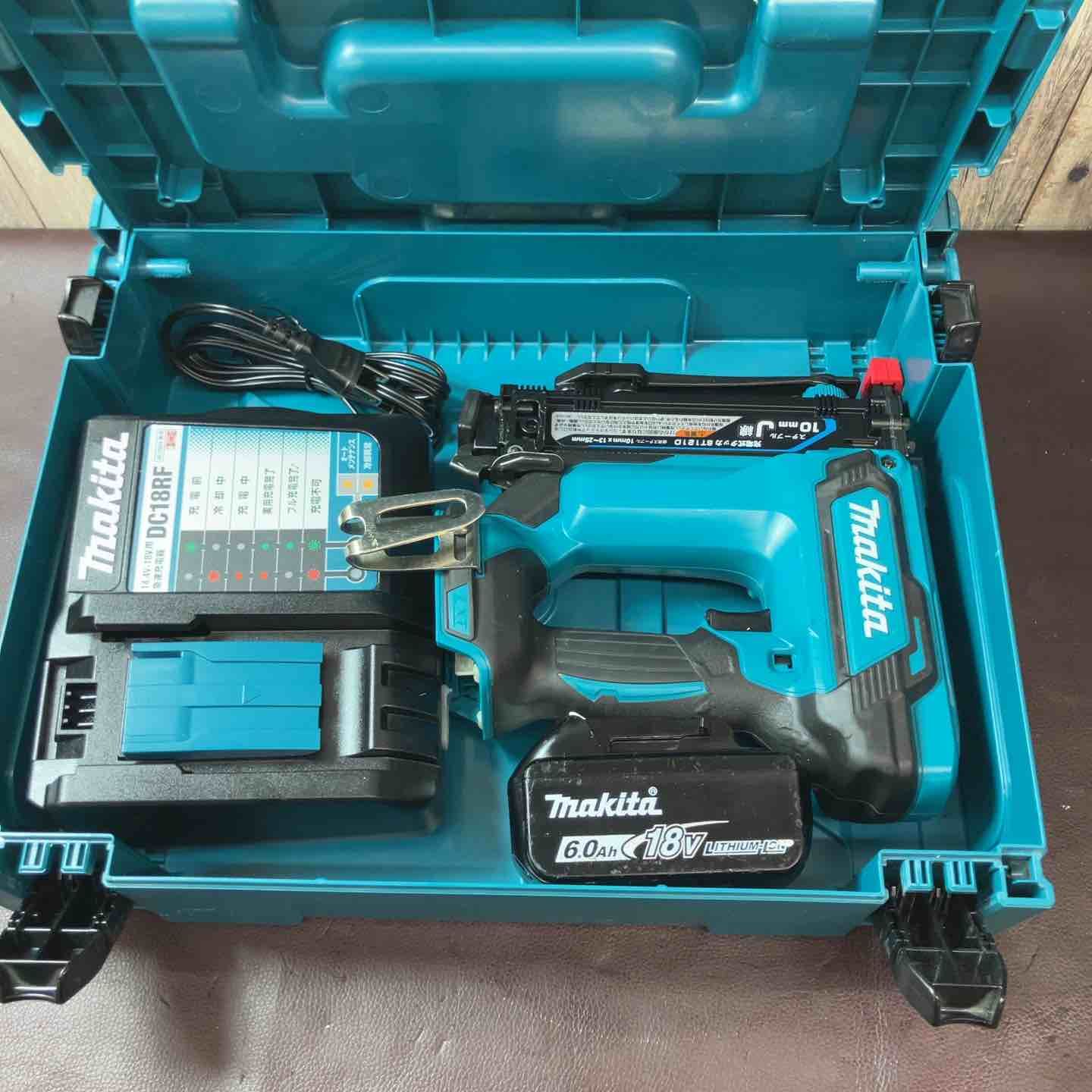 品 マキタ makita コードレスタッカー
