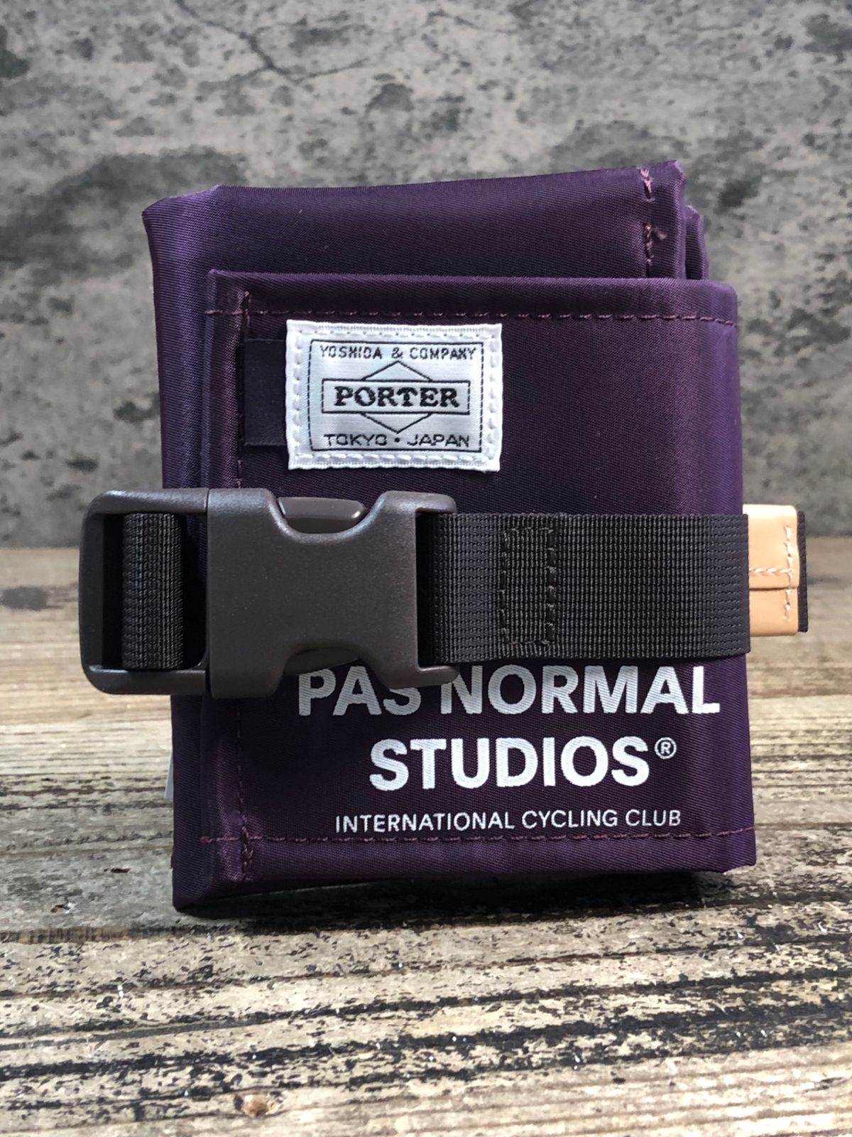 JP550 パスノーマルスタジオ PAS NORMAL STUDIOS x PORTER Saddle Bag