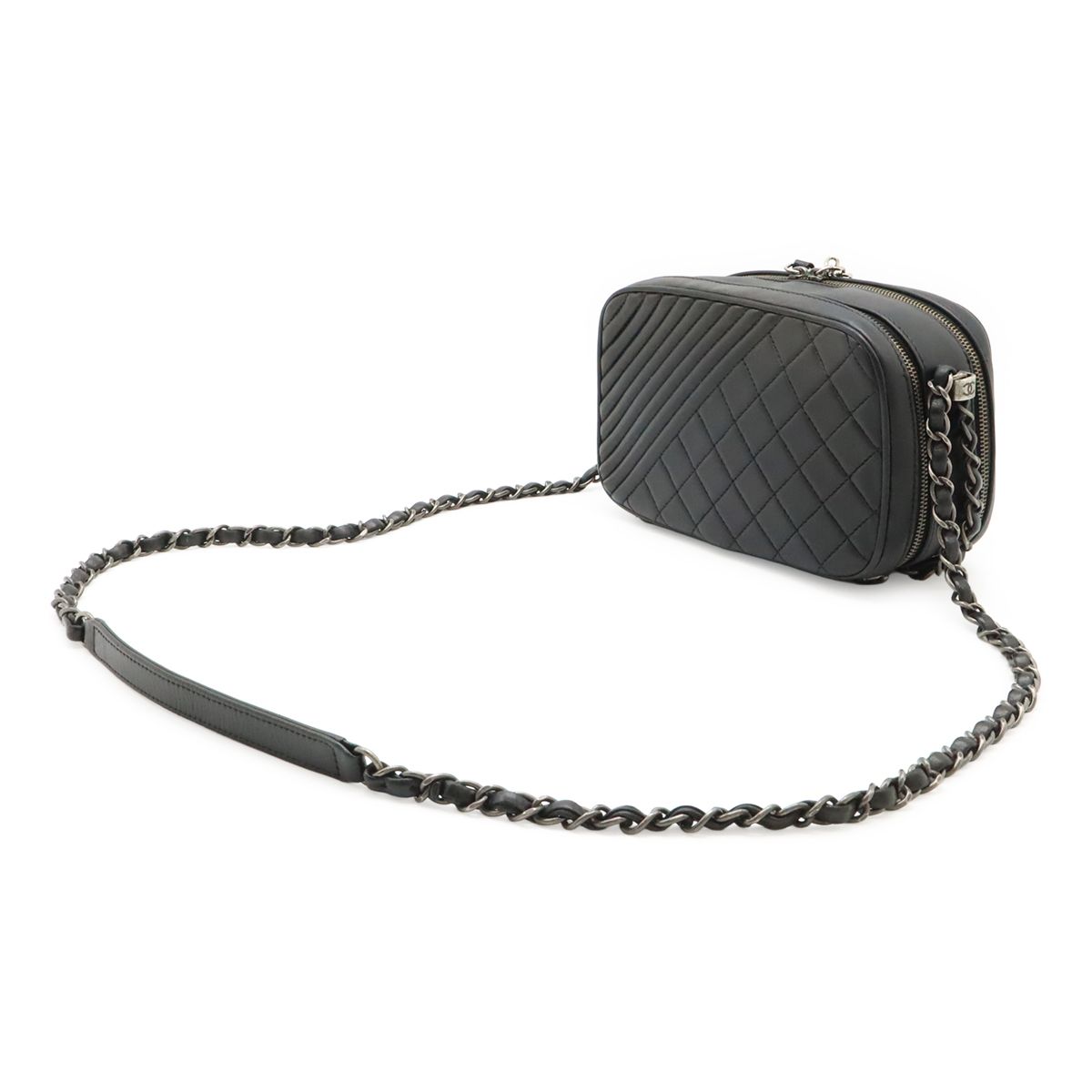 【美品】CHANELシャネル黒ボディバッグ ポーチ マトラッセ新品ショルダー CHANEL シャネル ココボーイ マトラッセ チェーンショルダー