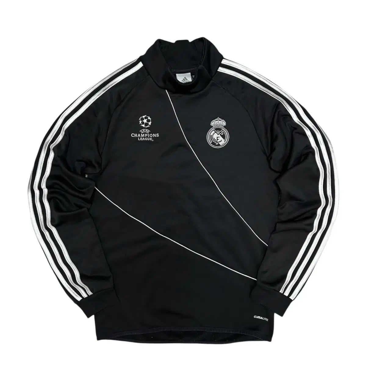 アディダス レアルマドリード チャンピオンズリーグ トレーニング