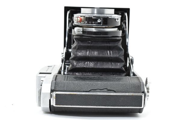 フィルムカメラ KONICA PEARL II HEXAR 75MM F3.5 #1024 Konica Pearl II Camera | Blue Moon Camera