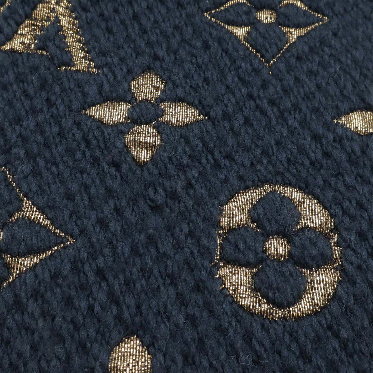 LOUIS VUITTON ルイ ヴィトン エシャルプ ロゴマニア シャイン