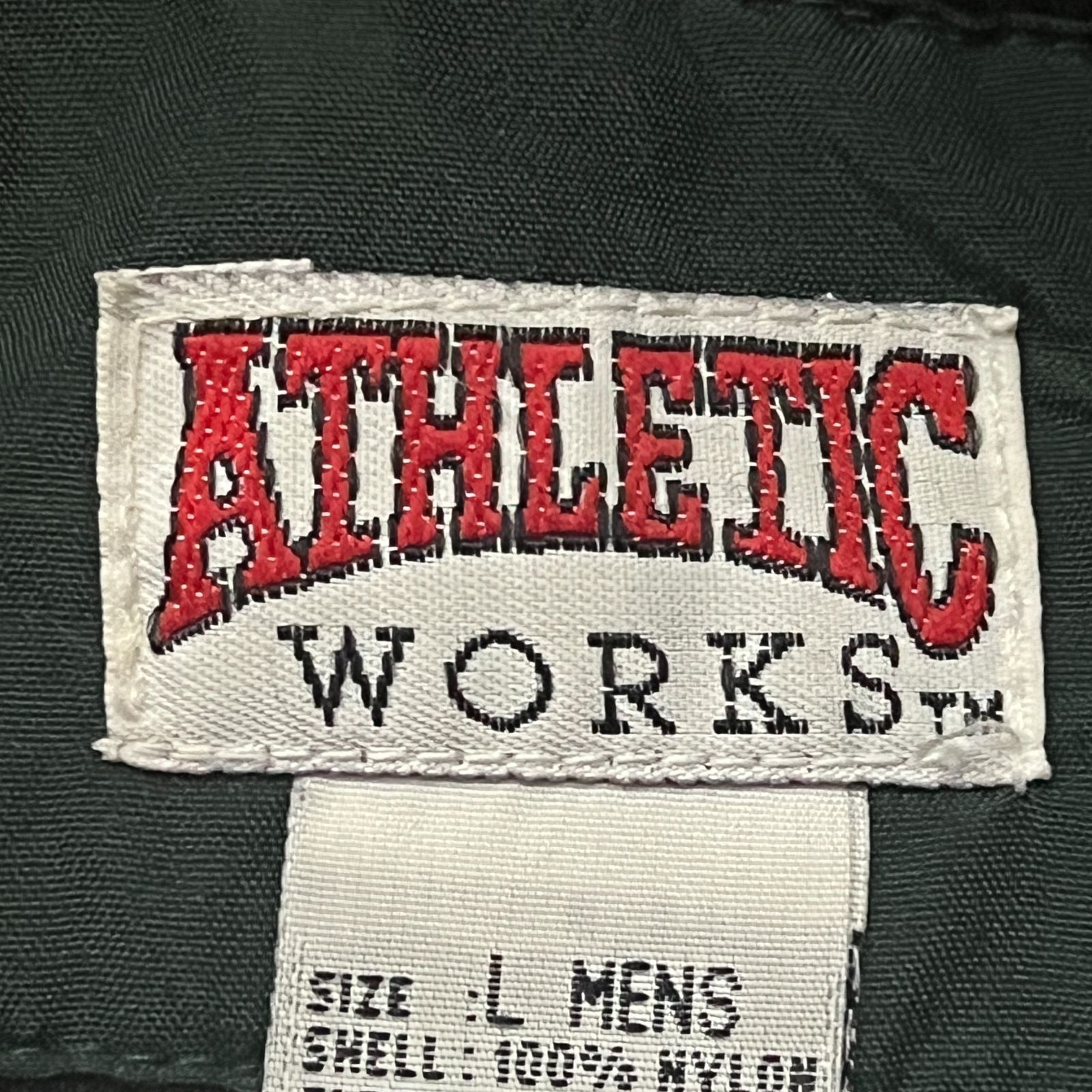 ATHLETIC WORKS ナイロンジャケット グリーン系 サイズL - メルカリ