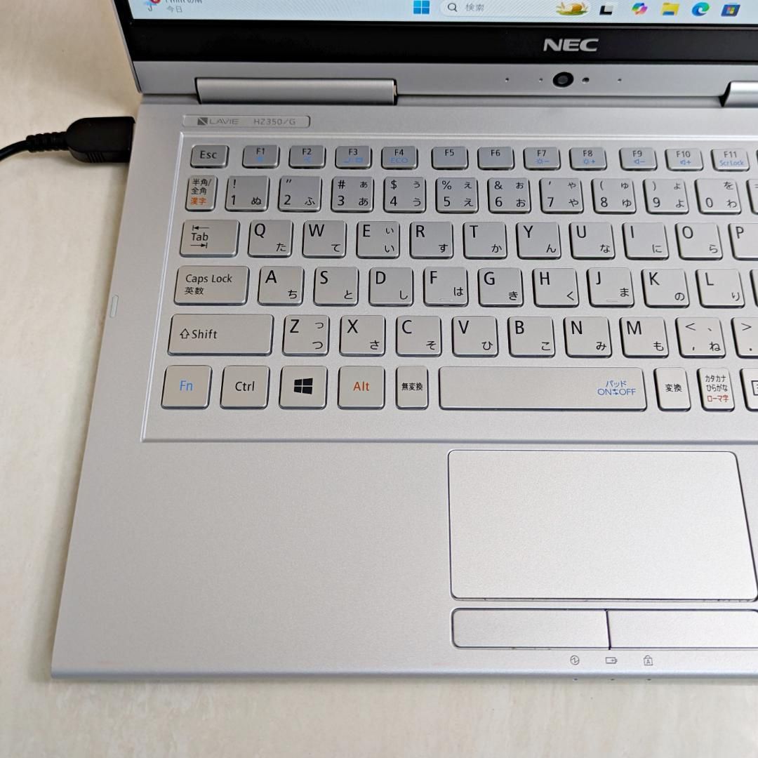 めちゃ軽い】爆速SSD/第7世代i3高性能！初心者OK！ノートパソコン☆P05