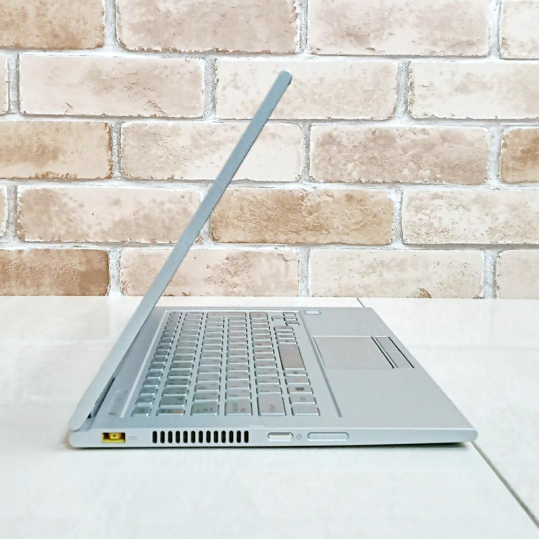 【めちゃ軽い】爆速SSD/第7世代i3高性能！初心者OK！ノートパソコン☆P05 めちゃ軽い】爆速SSD/第7世代i3高性能！初心者OK！ノートパソコン☆P05