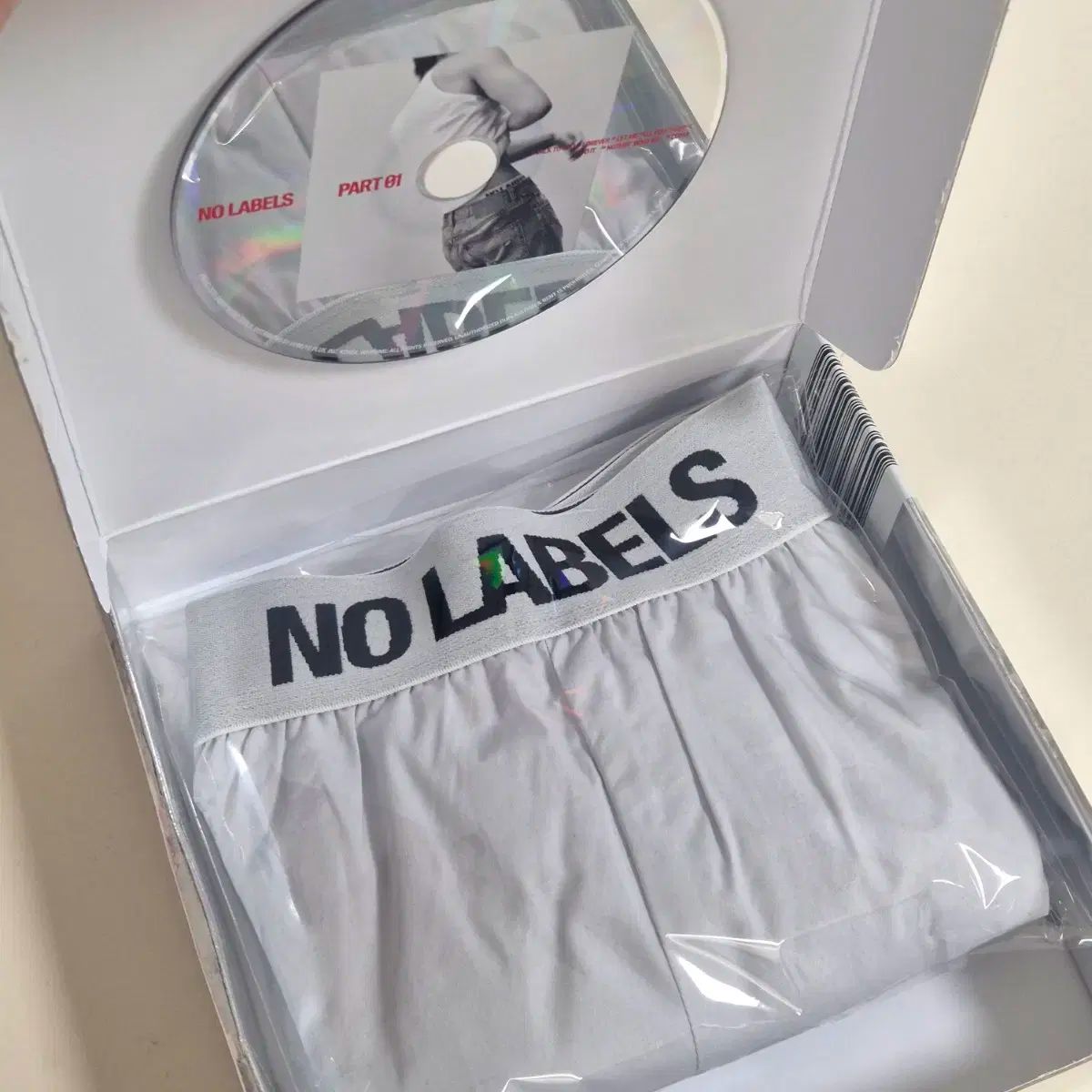 トレカ付き ヨンジュン YEONJUN チェヨンジュン トランク ショーツ アルバム