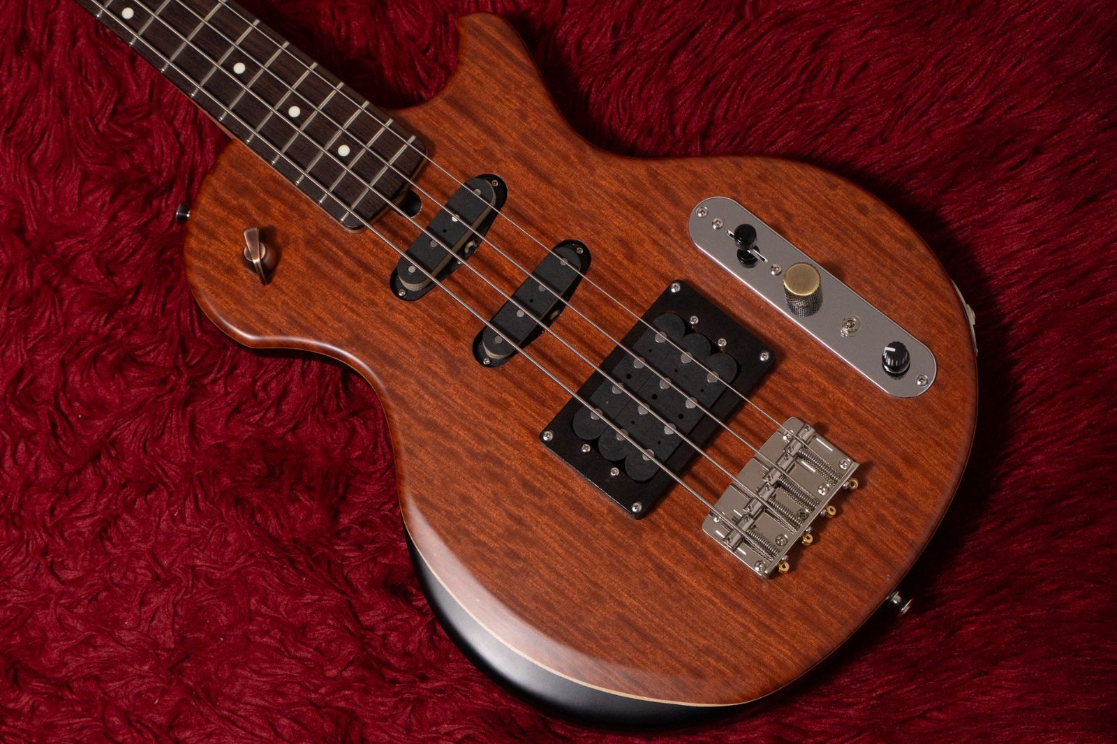 T.S factory 151 A-JR BASS SP Bubinga TOP HondurasMahogany Back 2025 3.860 kg 002 GIB横浜