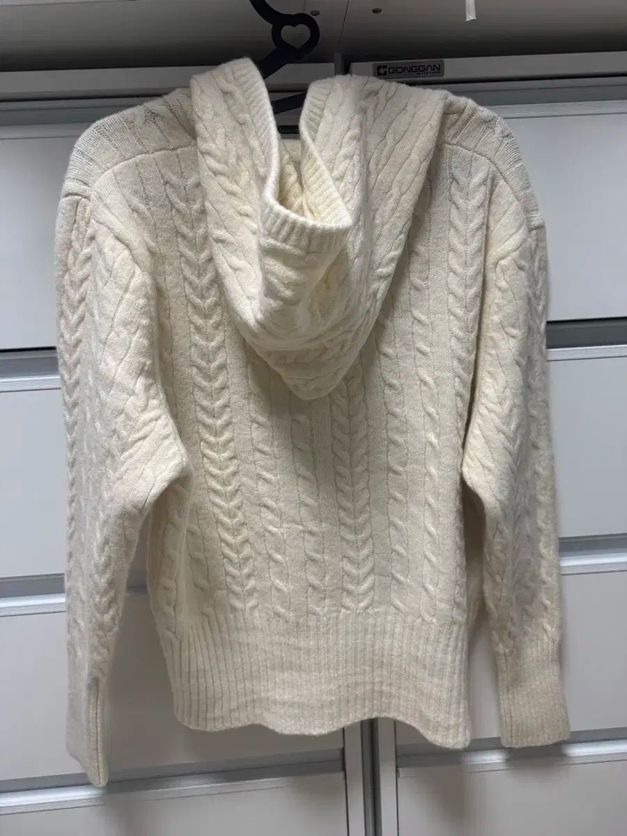 ポロラルフローレン ケーブルニット アイボリー (フード) - メルカリ