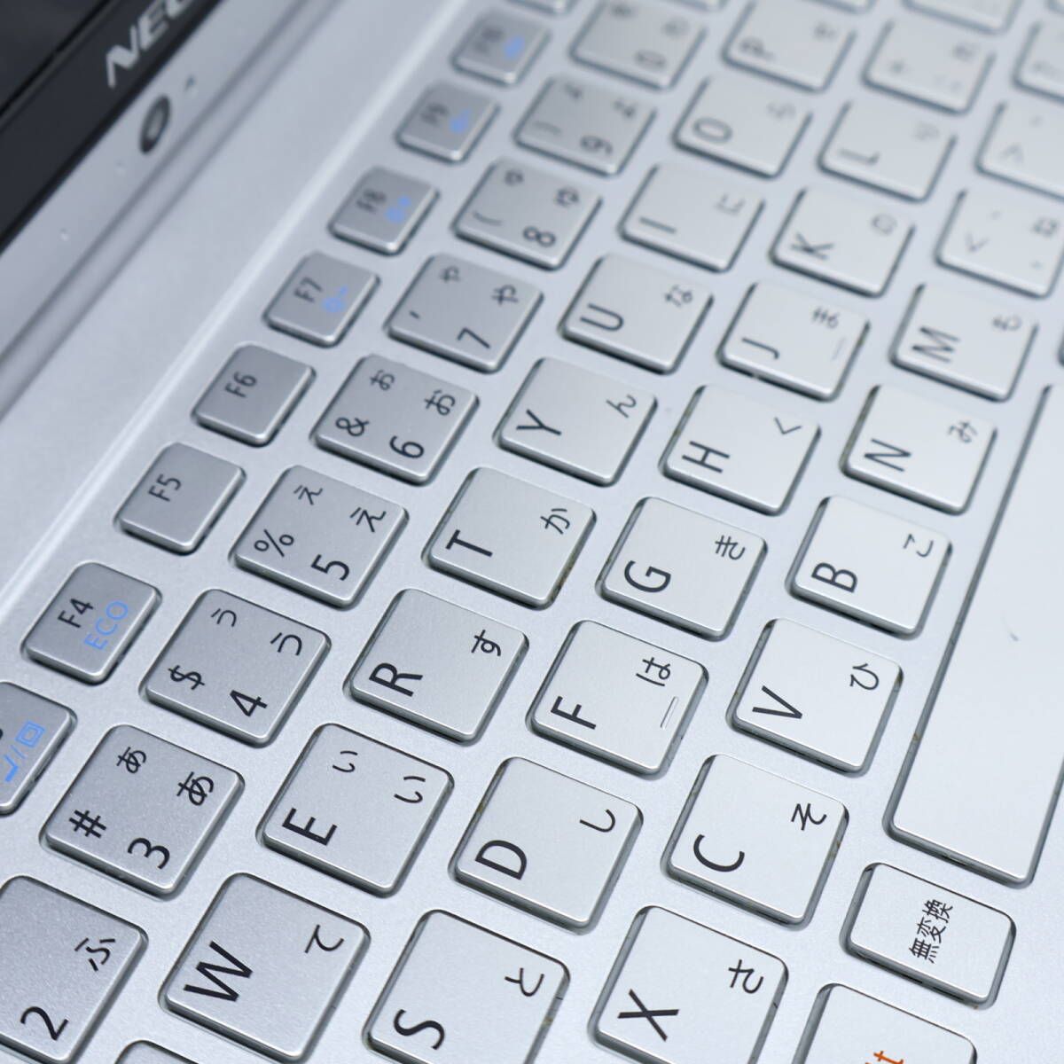 ✿Windows10✿ホワイト◇メモリ3G◇Wi-Fi◇コワ2◇ノートパソコン ブルーレイ対応！ 可愛いアーバンホワイトのVAIO☆ 美品☆ 最新