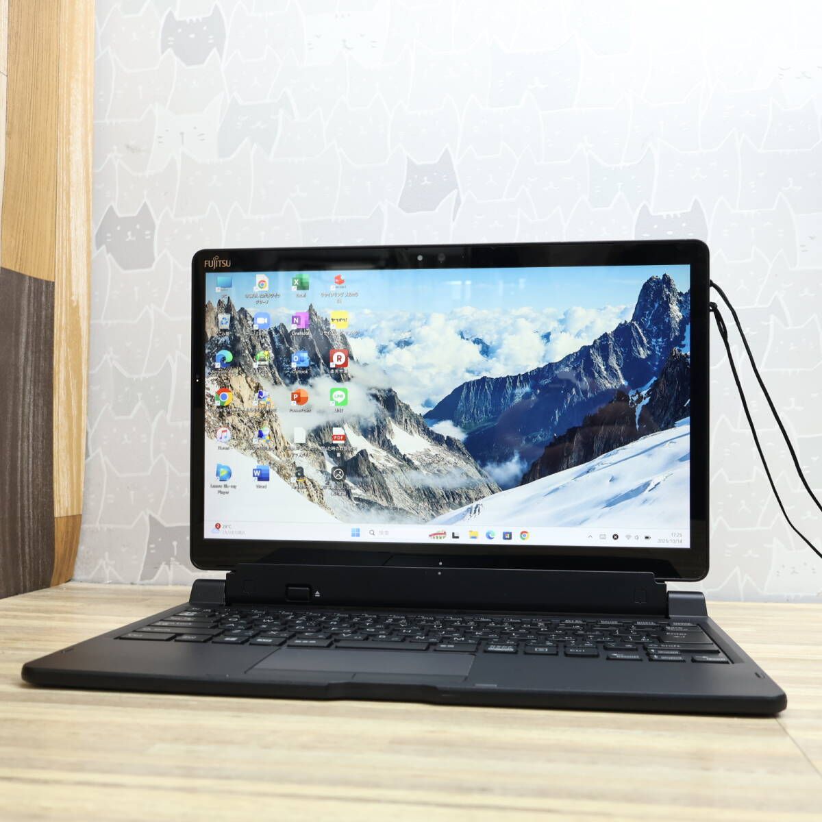 超美品 高性能8世代4コアi5！SSD128GB メモリ8GBQ738/SB Core i5-