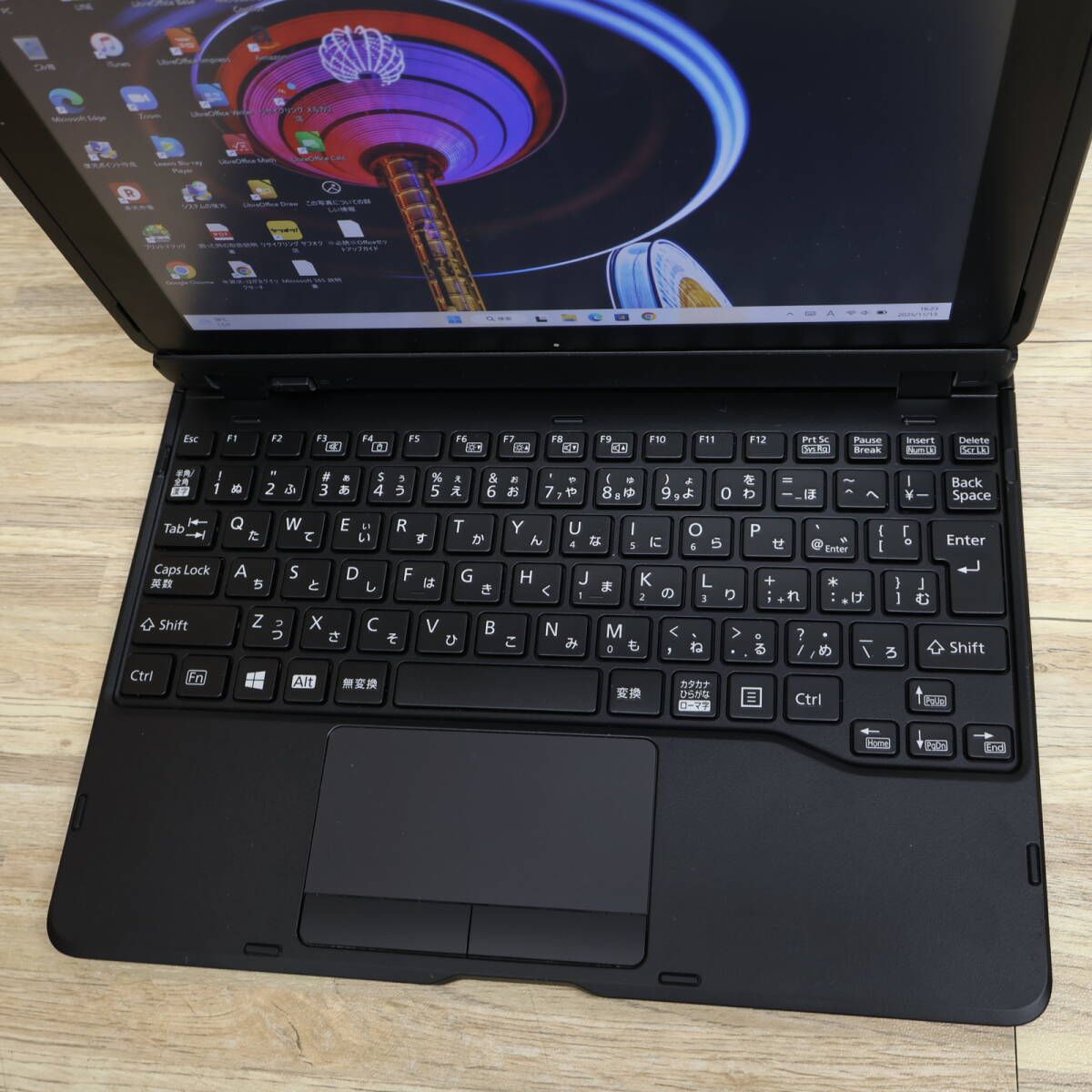 ☆防水☆超美品 SSD128GB☆Q509/VE Webカメラ TypeC 高解像度 Celeron