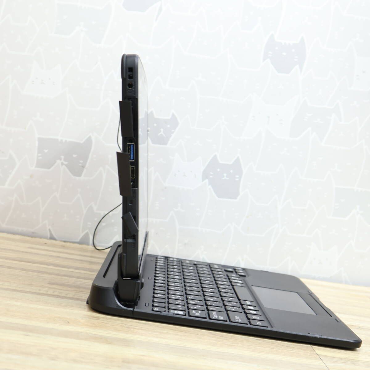 ☆防水☆超美品 SSD128GB☆Q509/VE Webカメラ TypeC 高解像度 Celeron