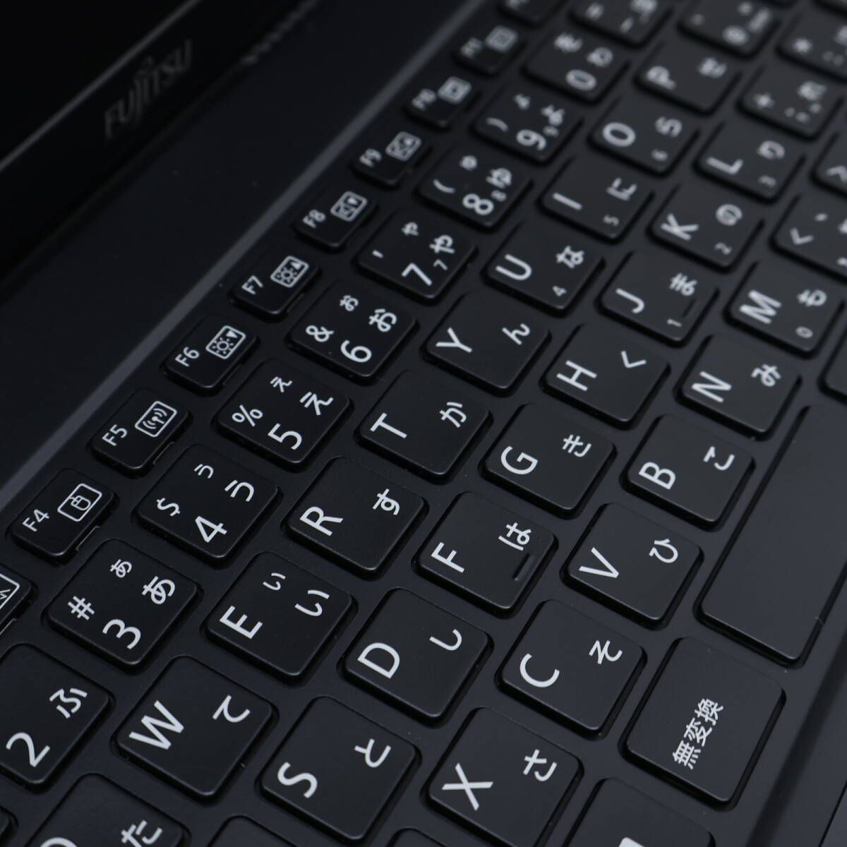 ☆超美品 高性能8世代4コアi5！新品SSD128GB☆U939/A Core i5-8365U