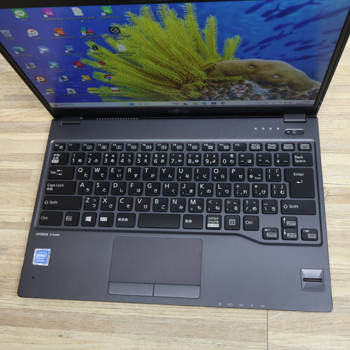 ☆美品 SSD256GB メモリ8GB☆U938/T Webカメラ TypeC Bluetooth 高